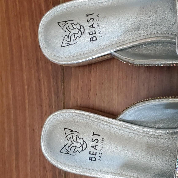 Slip on shoes New without tag - Picture 2 of 4